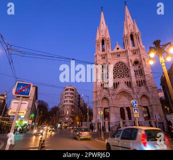 Marseille, Frankreich - 28. Januar 2022: Die Eglise Saint Vincent de Paul - Les Reformes ist eine römisch-katholische Kirche in Marseille, Frankreich. Stockfoto