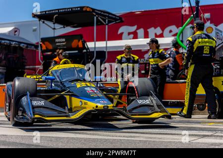 COLTON HERTA (26) aus Valencia, Kalifornien, bereitet sich auf das Rennen um den Childrens of Alabama Indy Grand Prix im Barber Motorsports Park in Birmingham AL vor. Stockfoto