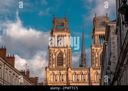 Orléans Kathedrale Sainte-Croix d'Orleans ist eine römisch-katholische Kirche am Sainte-Croix Square, Orleans, Frankreich. Stockfoto