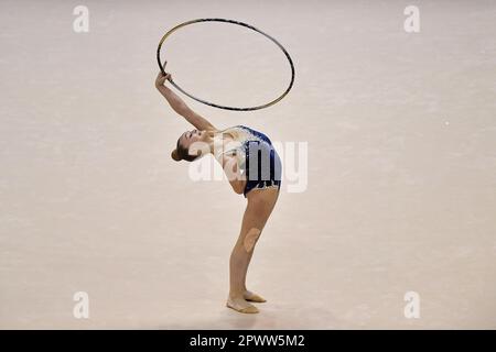 Turin, Italien. 30. April 2023. Italien, Turin 30/04/23 Pala Gianni Asti von Turin Finale sechs der National Rhythmic Gymnastics Championship Series A 2023 Tara Dragas Udinese Circle (Foto: Tonello Abozzi/Pacific Press) Kredit: Pacific Press Media Production Corp./Alamy Live News Stockfoto
