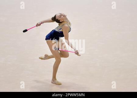 Turin, Italien. 30. April 2023. Italien, Turin 30/04/23 Pala Gianni Asti von Turin Finale sechs der National Rhythmic Gymnastics Championship Series A 2023 Isabel Rocco Udinese Clubs (Foto: Tonello Abozzi/Pacific Press) Kredit: Pacific Press Media Production Corp./Alamy Live News Stockfoto