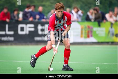 Brüssel, Belgien. 01. Mai 2023. Leopolds Gauthier Boccard in Aktion während eines Hockeyspiels zwischen dem Royal Racing Club Bruxelles und dem Royal Leopold Club, Montag, den 01. Mai 2023 in Uccle/Ukkel, Brüssel, am 21. Tag der Saison der belgischen Männer Hockey League 2022-2023. BELGA PHOTO VIRGINIE LEFOUR Kredit: Belga News Agency/Alamy Live News Stockfoto