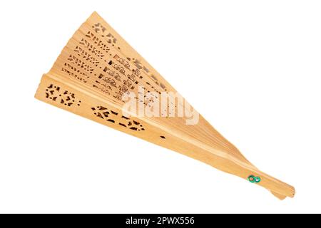 Ein Holzventilator, Makro, isoliert auf weißem Hintergrund. Stockfoto