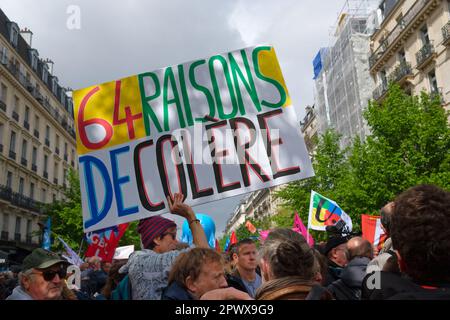 Les Francais en Colère dans les rues de Paris pour la fête du travail. 550000 Personen nicht défilé entre république et la Place de la Nation Stockfoto