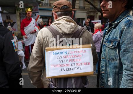 Les Francais en Colère dans les rues de Paris pour la fête du travail. 550000 Personen nicht défilé entre république et la Place de la Nation Stockfoto