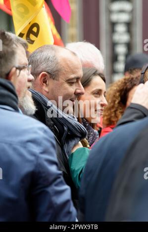 Les Francais en Colère dans les rues de Paris pour la fête du travail. 550000 Personen nicht défilé entre république et la Place de la Nation Stockfoto