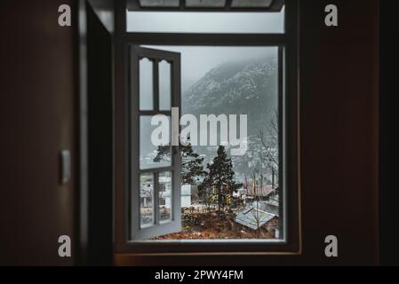 Lachung ist eine Stadt- und Bergstation im Nordosten von Sikkim, Indien. Es liegt im Nord-Sikkim-Viertel nahe der Grenze zu Tibet. Stockfoto
