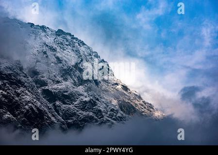 Lachung ist eine Stadt- und Bergstation im Nordosten von Sikkim, Indien. Es liegt im Nord-Sikkim-Viertel nahe der Grenze zu Tibet. Stockfoto