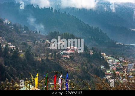 Lachung ist eine Stadt- und Bergstation im Nordosten von Sikkim, Indien. Es liegt im Nord-Sikkim-Viertel nahe der Grenze zu Tibet. Stockfoto