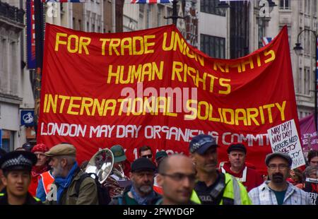 London, England, Großbritannien. 1. Mai 2023. Verschiedene Gruppen marschierten am 1. Mai in Solidarität mit den Arbeitnehmerrechten durch Central London. (Kreditbild: © Vuk Valcic/ZUMA Press Wire) NUR REDAKTIONELLE VERWENDUNG! Nicht für den kommerziellen GEBRAUCH! Stockfoto