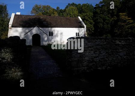 St. Teilo's Kirche, möglicherweise 12. oder 13. Jahrhundert, Saint Fagans Museum, Cardiff Stockfoto