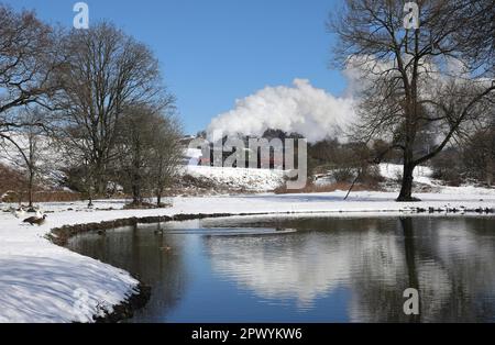 Während der KWVR-Gala fahren 45596 auf der 10.3.23 nach Oakworth. Stockfoto