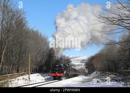 „Leander“ 45690 führt entlang der Great Northern Straight auf 10,3.23. Stockfoto