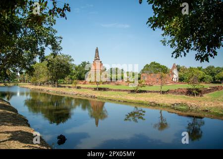 Wat Worachettharam in der Stadt Ayutthaya in der Provinz Ayutthaya in Thailand, Thailand, Ayutthaya, November 2022 Stockfoto