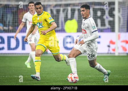 Saint Denis, Frankreich. 29. April 2023. Mostafa MOHAMED aus Nantes und Fares CHAIBI aus Toulouse während des French Cup, Endspiel zwischen FC Nantes und Toulouse FC am 29. April 2023 im Stade de France in Saint-Denis bei Paris, Frankreich – Photo Matthieu Mirville/DPPI Credit: DPPI Media/Alamy Live News Stockfoto