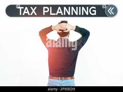 Schreiben mit Text Tax Planning, Conceptual Photo Analysis of Financial Situation or Plan from an tax perspective (Steuerplanung, konzeptionelle Fotoanalyse der finanziellen Situation oder des Plans aus steuerlicher Sicht) Stockfoto