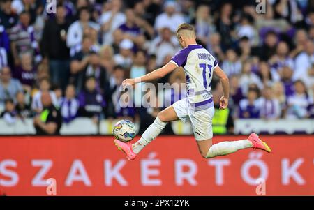 Budapest, Ungarn. 01. Mai 2023. Ujpest FC gegen Ferencvarosi TC - Ungarische OTP Bank Liga 1. Mai 2023 in Budapest, Ungarn, Szusza Ferenc Stadium, Kredit: Gabriella Barbara/Alamy Live News Stockfoto