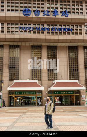 Vordere Höhe des Haupteingangs zum Taipei Hauptbahnhof, Taipei, Taiwan Stockfoto