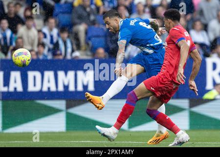 CORNELLA, SPANIEN - APRIL 30: Joselu von RCD Espanyol während des Spiels La Liga zwischen RCD Espanyol und Getafe CF im RCDE-Stadion am 30. April 2023 in Cornella, Spanien Stockfoto