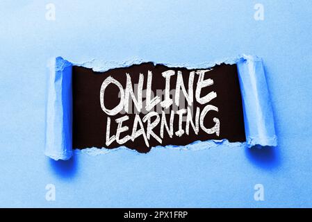 Schild mit der Aufschrift Online Learning, Business Idea Larning mit Hilfe des Internets und eines Computers Stockfoto
