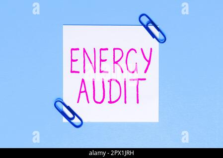Text, der Inspiration Energy Audit, Business overview Assessment of the Energy needs and efficiency of a Building zeigt Stockfoto