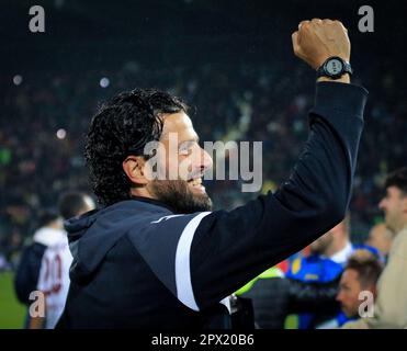 Frosinone, Italien, 01. Mai 2023, Mister Fabio Grosso festeggia promozione Serie A, Francesco Paris/Alamy Live News Stockfoto