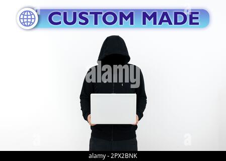 Handgeschriebener Text Custom Made, Word Writed on something is do to order for specific Customer Organization (Benutzerdefiniert, Wort auf etwas geschrieben) Stockfoto