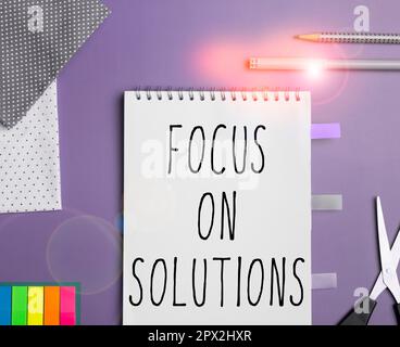 Handschrift Text Fokus auf Lösungen, Internetkonzept leistungsfähige praktische Möglichkeit, positive Veränderungen zu erreichen Stockfoto