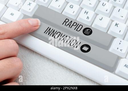 Handgeschriebenes Schild Rapid Innovation, Konzept, das charakteristisch für eine Website ist, die Suchmaschinenalgorithmen verwendet Stockfoto