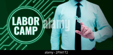 Schreiben mit Text Labor Camp, konzeptionelles Foto eine Strafkolonie, in der Zwangsarbeit geleistet wird Stockfoto