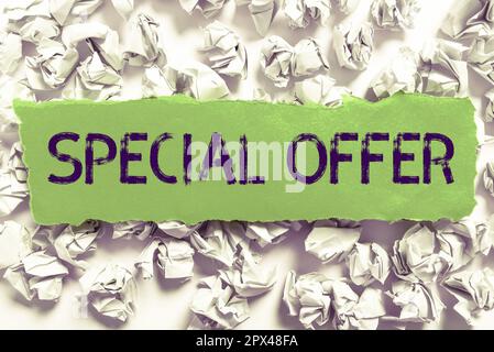 Schild mit Sonderangebot, Business Showcase Discounted Price Nachlass Werbeartikel Crazy Sale Stockfoto