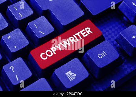 Inspiration mit Schriftsteller, Geschäftskonzept, das den Text von Werbung oder Werbematerial schreibt Stockfoto