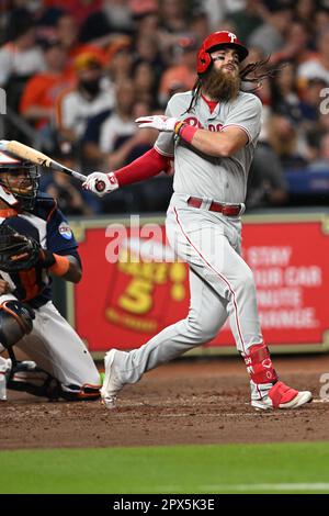 Philadelphia Phillies Außenfeldspieler BRANDON MARSH schlägt im siebten Inning während des MLB-Spiels zwischen den Phi ein RBI Single-to-Center-Feld an die Spitze des siebten Inning Stockfoto