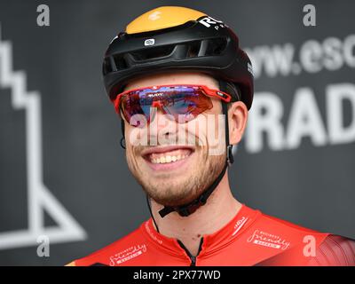 Eschborn, Deutschland. 01. Mai 2023. Radfahren: UCI WorldTour - Eschborn-Frankfurt (203,80 km), Männer. Phil Bauhaus von Team Bahrein siegreich bei der Fahrerpräsentation. Kredit: Arne Dedert/dpa/Alamy Live News Stockfoto