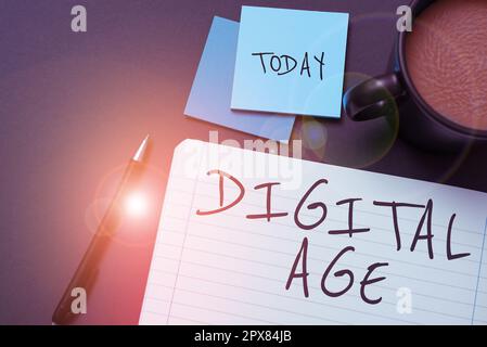 Textunterschrift zur Darstellung des digitalen Zeitalters, Word zur Einführung des PCs mit nachfolgender Technologie Stockfoto