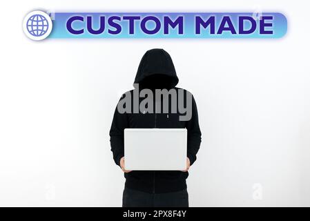 Handgeschriebener Text Custom Made, Word Writed on something is do to order for specific Customer Organization (Benutzerdefiniert, Wort auf etwas geschrieben) Stockfoto