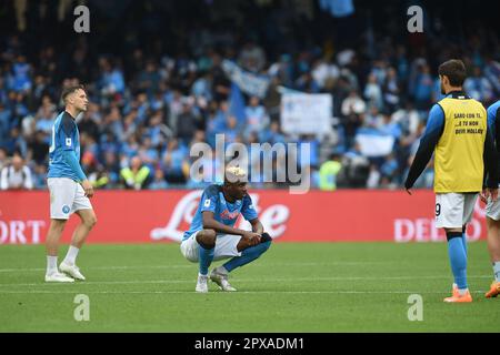 Neapel, Italien. 30. April 2023. Victor Osimhen von SSC Napoli sieht enttäuscht vom Ende der Serie A zwischen SSC Napoli und US Salernitana auf Stockfoto