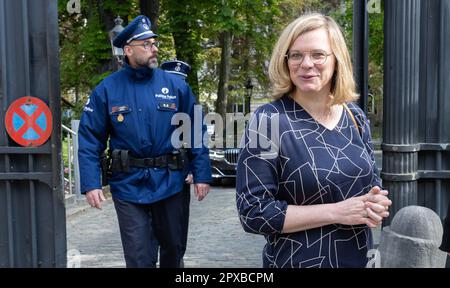 Brüssel, Belgien. 02. Mai 2023. Marie-Colline Leroy, neue Staatssekretärin für Gleichberechtigung und Vielfalt, kommt zur Eidgenössischen Zeremonie am Dienstag, den 02. Mai 2023, in Brüssel im Königspalast an. Leroy ersetzt Schlitz, die aus ihrer Funktion zurückgetreten ist. BELGA FOTO BENOIT DOPPAGNE Kredit: Belga News Agency/Alamy Live News Stockfoto