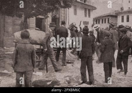Erster Weltkrieg Die Folgen der tragischen Ereignisse in Sarajewo. 1914 serbische Häuser und Geschäfte werden zerstört und (oder) geplündert. Stockfoto