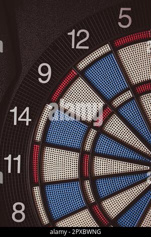 Nahaufnahme des Ziels aus einem Dartspiel. Stockfoto