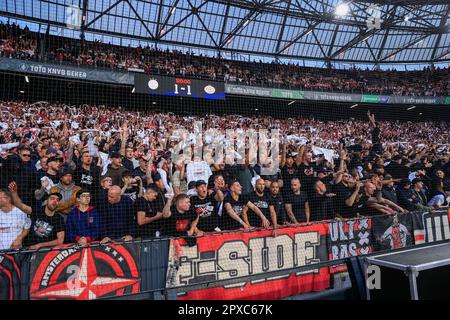 Rotterdam, Niederlande. 30. April 2023. ROTTERDAM, NIEDERLANDE - APRIL 30: Ajax-Fans während des niederländischen TOTO KNVB Cup-Endspiels zwischen Ajax und PSV im Stadion Feijenoord am 30. April 2023 in Rotterdam, Niederlande (Foto von Marcel ter Bals/Orange Pictures). Guthaben: Orange Pics BV/Alamy Live News Stockfoto