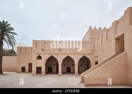 Doha, Katar - 2023. April: Der ursprüngliche Palast von Scheich Abdullah bin Jassim Al Thani im Nationalmuseum von Katar Stockfoto