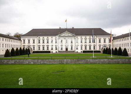 Schloss Bellevue, erste offizielle Residenz des Bundespräsidenten der Bundesrepublik Deutschland, Berlin. Schloss Bellevue, erster Amtssitz des Bundespräsidenten Stockfoto