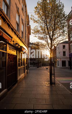 Frühes Morgenlicht in Hockley in Nottingham City, Nottinghamshire England Großbritannien Stockfoto