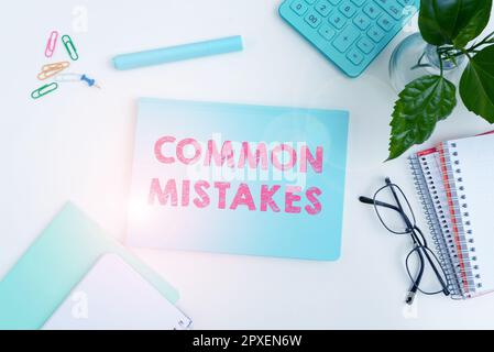 Textzeichen, das häufige Fehler und Aktionen für Geschäftsideen anzeigt, die häufig synonym mit Fehlern verwendet werden Stockfoto