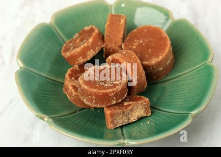 Gula Aren Palm Sugar Made oder Gula Melaka, B. Stockfoto