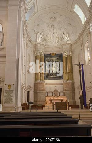 Fatima, Portugal - 29. März 2023: Das Heiligtum von Fatima (oder Heiligtum unserer Lieben Frau vom Rosenkranz von Fatima) ist ein Marienschrein, der unserer Lieben Frau gewidmet ist Stockfoto