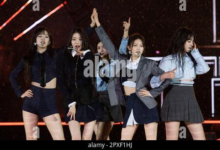 Seoul, Südkorea. 30. April 2022. Südkoreanische K-Pop Girl Group IVE tritt am 30. April 2022 auf der Bühne das Seoul Festa 2023 K-Pop Super Live Konzert im Seoul Olympiastadion in Seoul, Südkorea auf. (Foto: Lee Young-ho/Sipa USA) Guthaben: SIPA USA/Alamy Live News Stockfoto