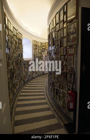 Viana do Alentejo, Portugal - 31. März 2023: Das Heiligtum Nossa Senhora d'Aires am Stadtrand von Viana do Alentejo ist ein Werk des 18. Zentrums Stockfoto