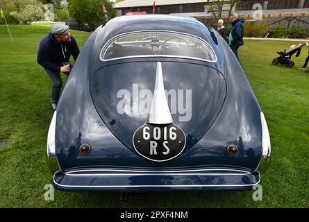 Seltene Autojuwelen (Top-Auswahl an seltenen historischen Pkw) glänzen in Prag, Tschechische Republik, 29. April 2023. Ein sehr seltenes Auto Talbot Lago T26G Grand Sport aus dem Jahr 1948. (CTK Photo/Michaela Rihova) Stockfoto